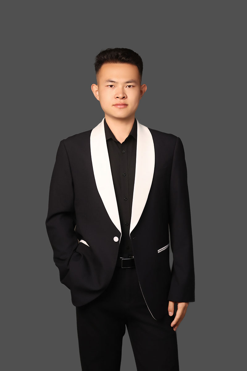 张鲁明